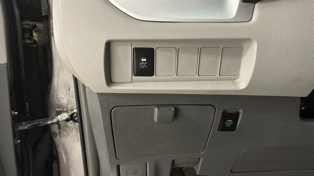 Toyota Sienna LE 2017 d&rsquo;occasion à vendre - 20