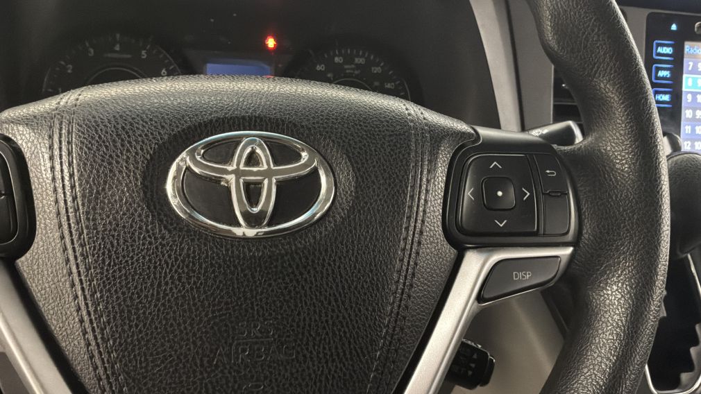 Toyota Sienna LE 2017 d&rsquo;occasion à vendre - 22