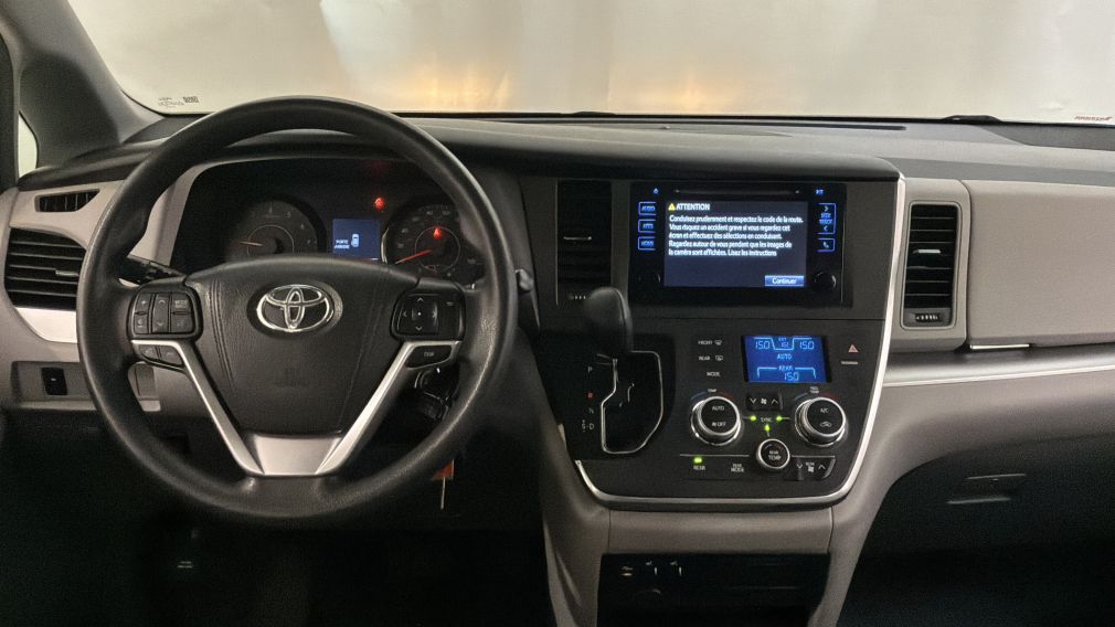 Toyota Sienna LE 2017 d&rsquo;occasion à vendre - 33