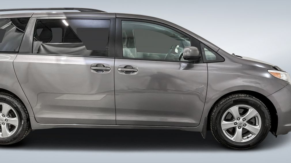 Toyota Sienna LE 2017 à vendre à Trois-Rivières - 2