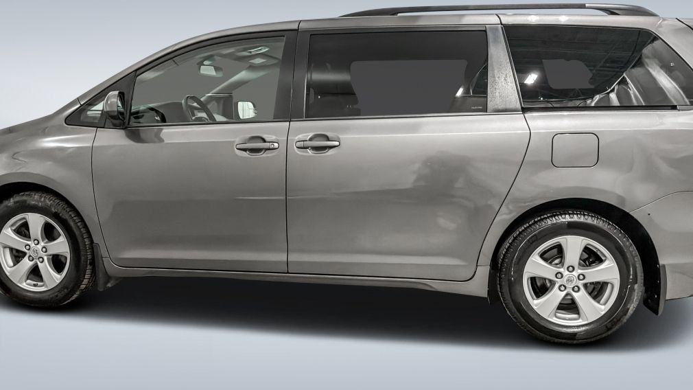 Toyota Sienna LE 2017 à vendre à Trois-Rivières - 6