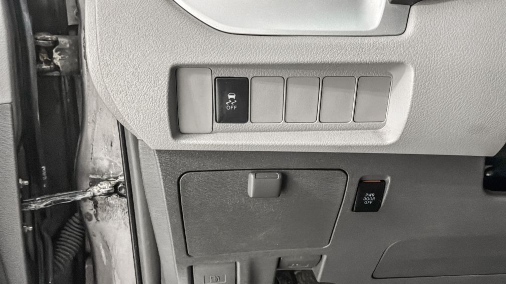 Toyota Sienna LE 2017 à vendre à Trois-Rivières - 20