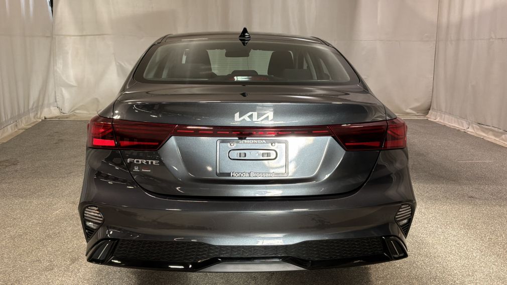 Kia Forte EX 2022 d&rsquo;occasion à vendre - 4