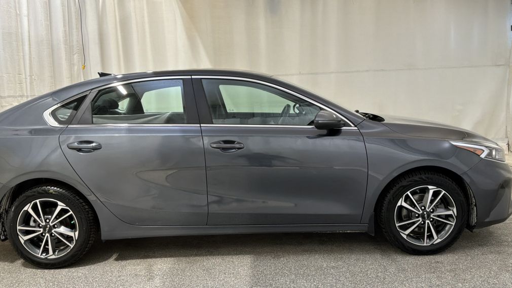 Kia Forte EX 2022 d&rsquo;occasion à vendre - 2