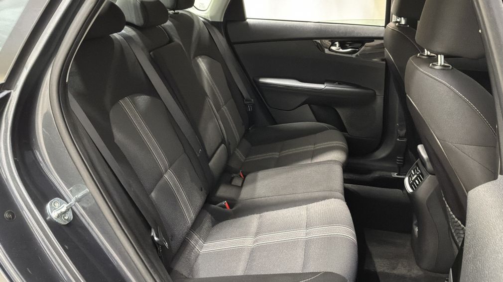 Kia Forte EX 2022 d&rsquo;occasion à vendre - 28