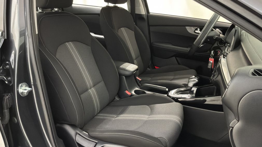 Kia Forte EX 2022 d&rsquo;occasion à vendre - 29