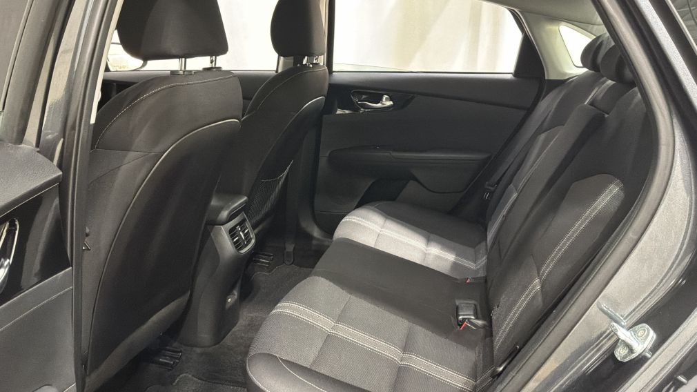 Kia Forte EX 2022 d&rsquo;occasion à vendre - 27