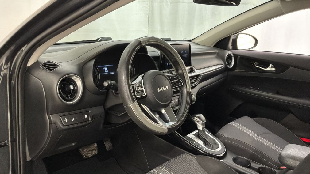 Kia Forte EX 2022 d&rsquo;occasion à vendre - 25