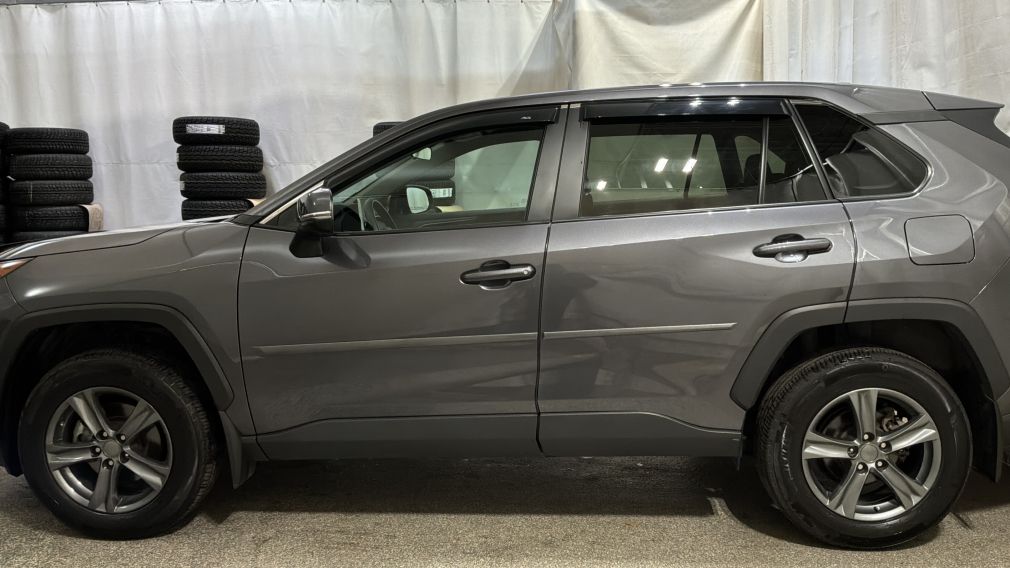 Toyota Rav 4 LE 2024 d&rsquo;occasion à vendre - 6