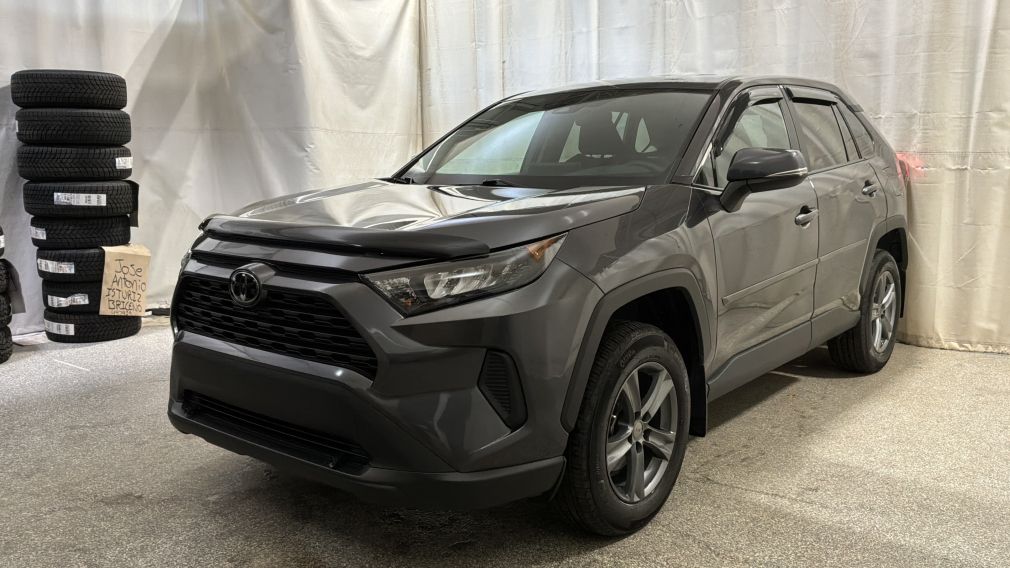Toyota Rav 4 LE 2024 d&rsquo;occasion à vendre - 7