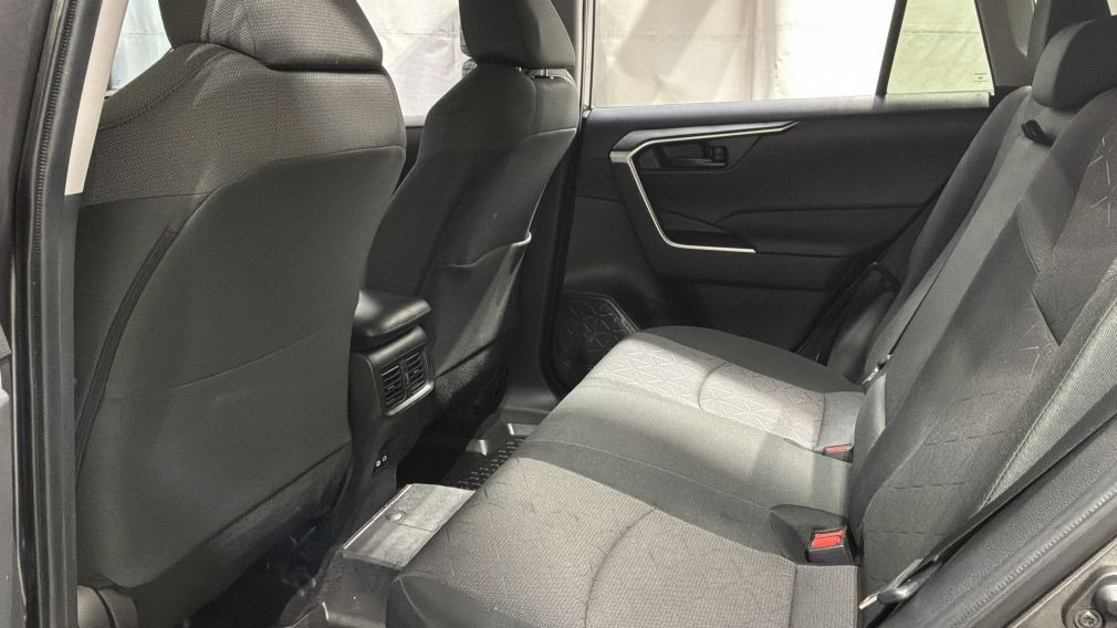 Toyota Rav 4 LE 2024 d&rsquo;occasion à vendre - 27