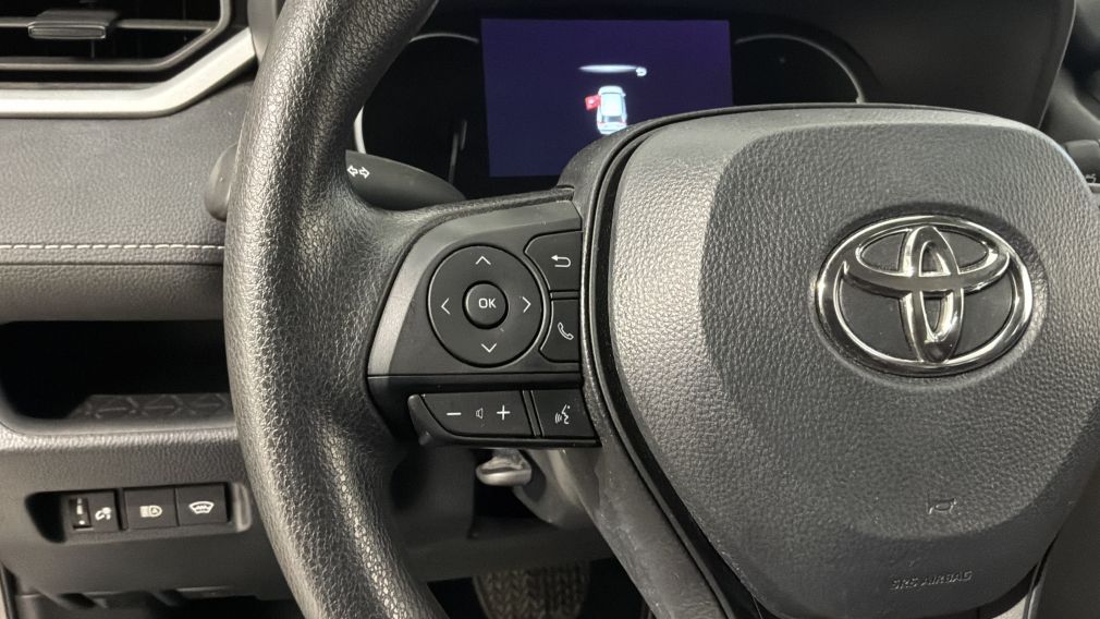 Toyota Rav 4 LE 2024 d&rsquo;occasion à vendre - 21