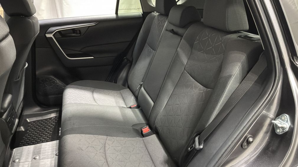Toyota Rav 4 LE 2024 d&rsquo;occasion à vendre - 26