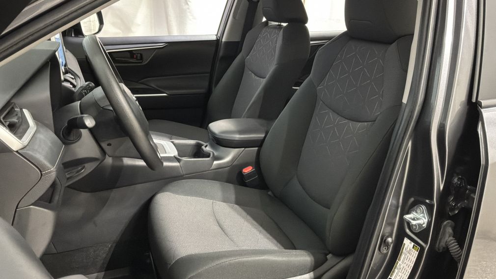 Toyota Rav 4 LE 2024 d&rsquo;occasion à vendre - 24