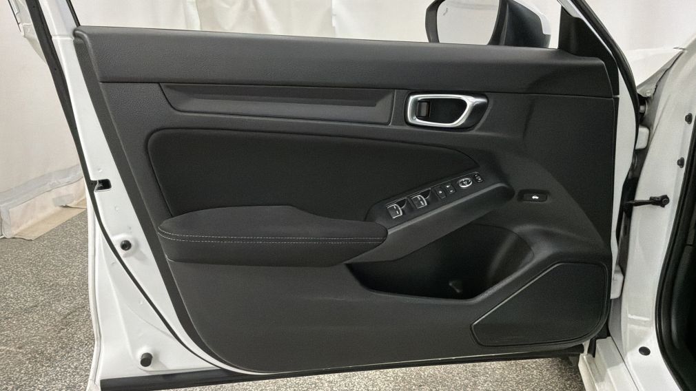 Honda Civic LX 2022 d&rsquo;occasion à vendre - 24