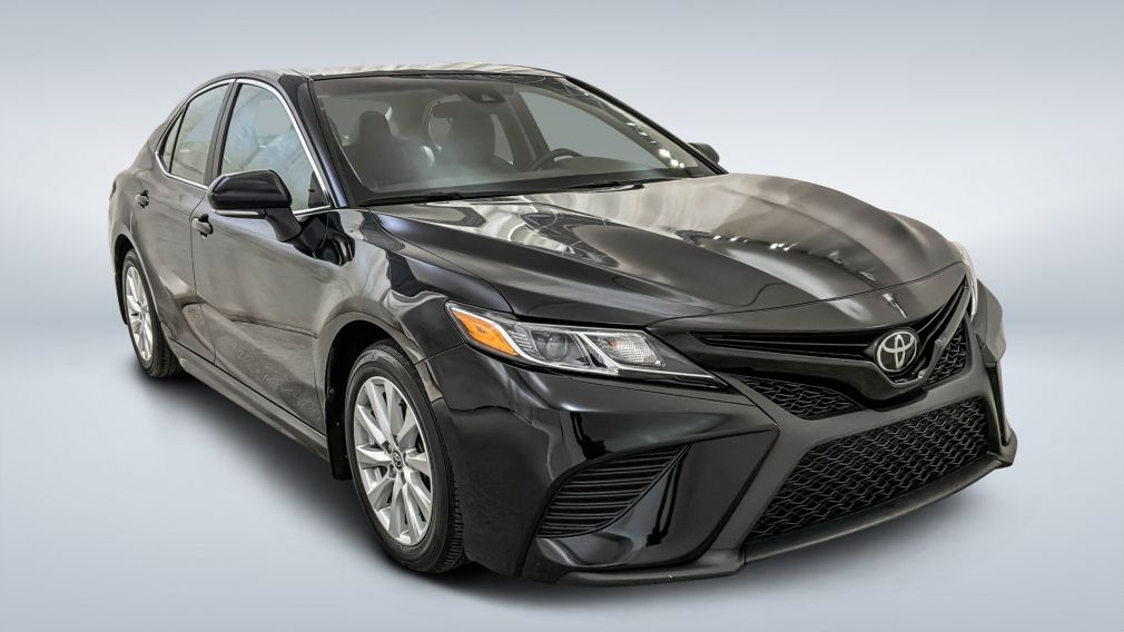 Toyota Camry SE 2020 d&rsquo;occasion à vendre - 1