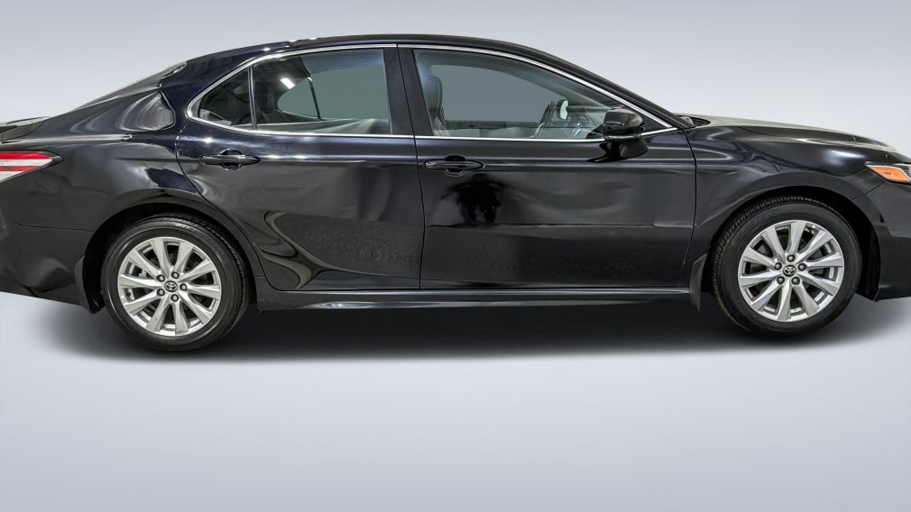 Toyota Camry SE 2020 d&rsquo;occasion à vendre - 8