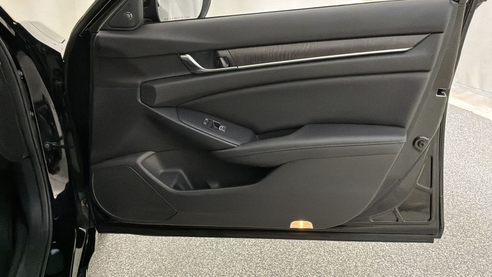 Honda Accord Touring 2019 d&rsquo;occasion à vendre - 33