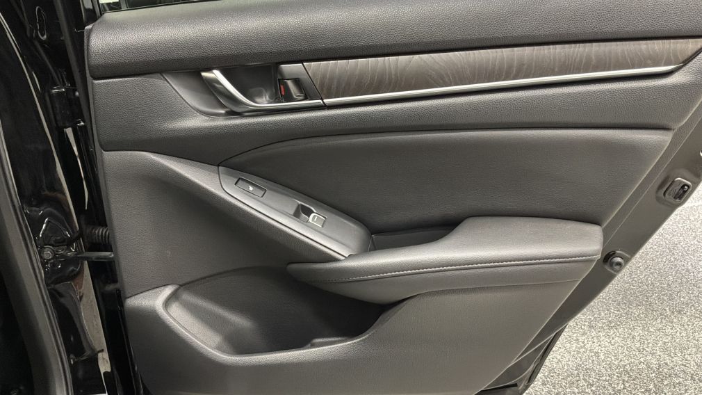 Honda Accord Touring 2019 d&rsquo;occasion à vendre - 30
