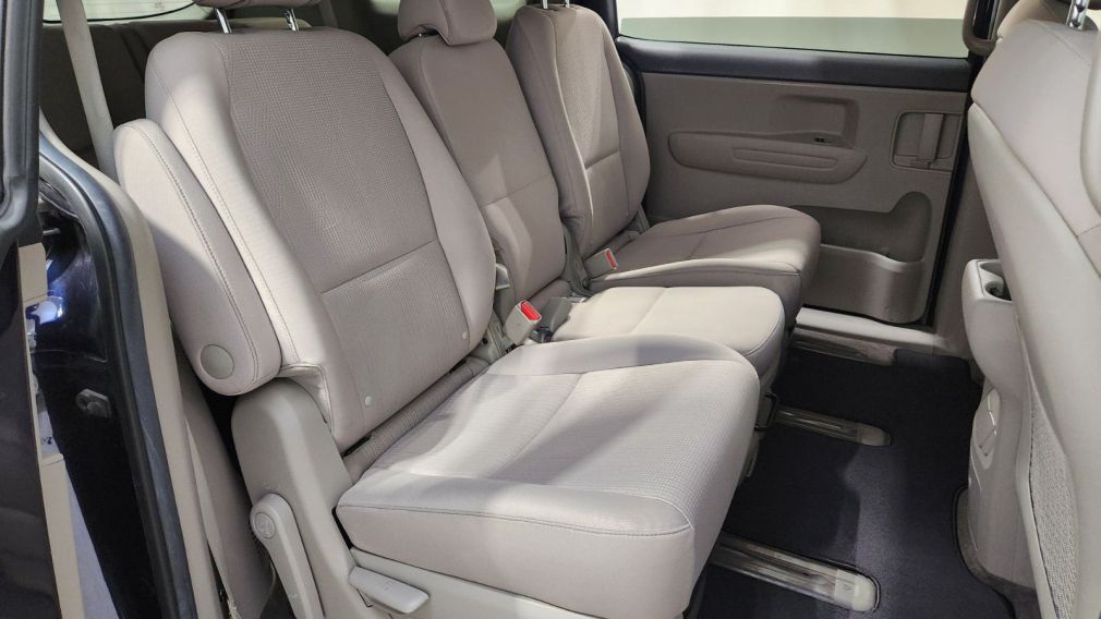 Kia Sedona LX 2020 d&rsquo;occasion à vendre - 29