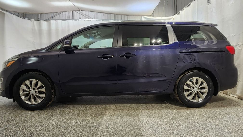 Kia Sedona LX 2020 d&rsquo;occasion à vendre - 2