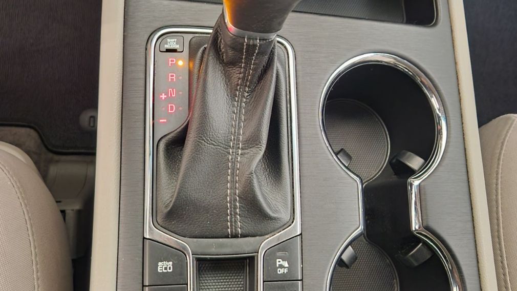 Kia Sedona LX 2020 d&rsquo;occasion à vendre - 15