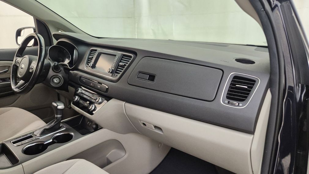 Kia Sedona LX 2020 d&rsquo;occasion à vendre - 33