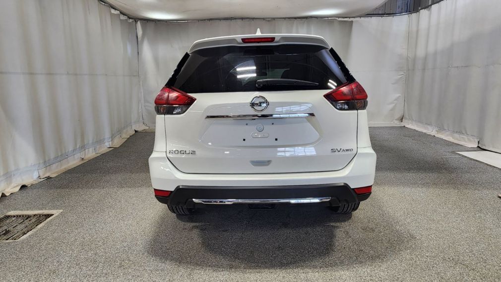 Nissan Rogue SV 2018 d&rsquo;occasion à vendre - 4