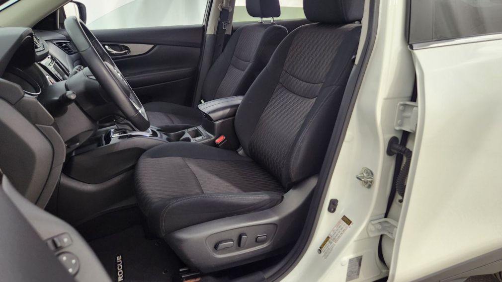 Nissan Rogue SV 2018 d&rsquo;occasion à vendre - 23