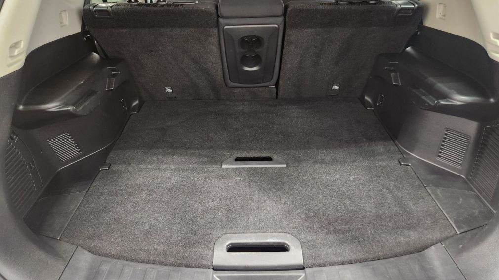 Nissan Rogue SV 2018 d&rsquo;occasion à vendre - 27