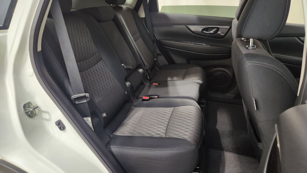 Nissan Rogue SV 2018 d&rsquo;occasion à vendre - 29