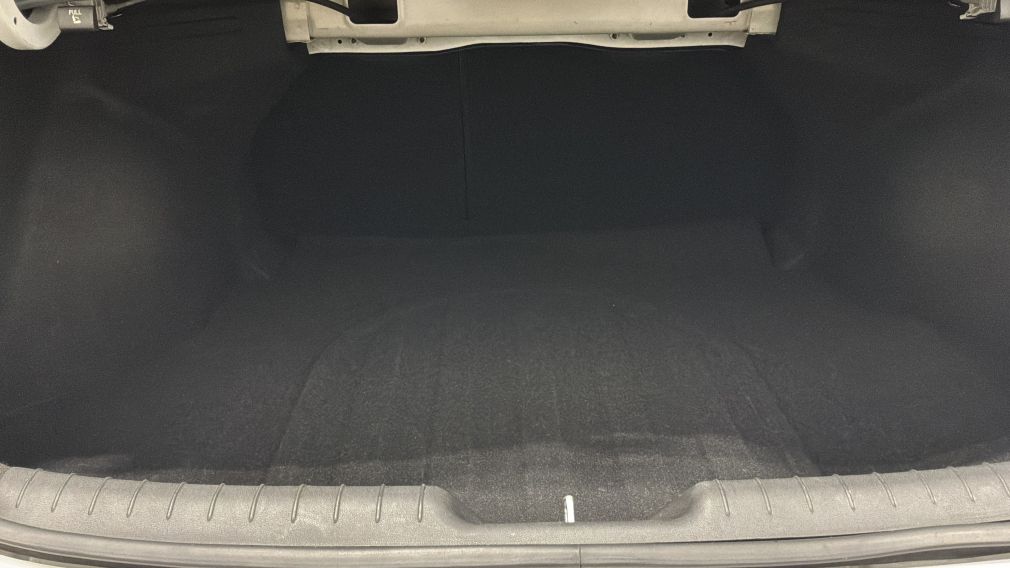 Hyundai Elantra Ultimate 2021 d&rsquo;occasion à vendre - 12