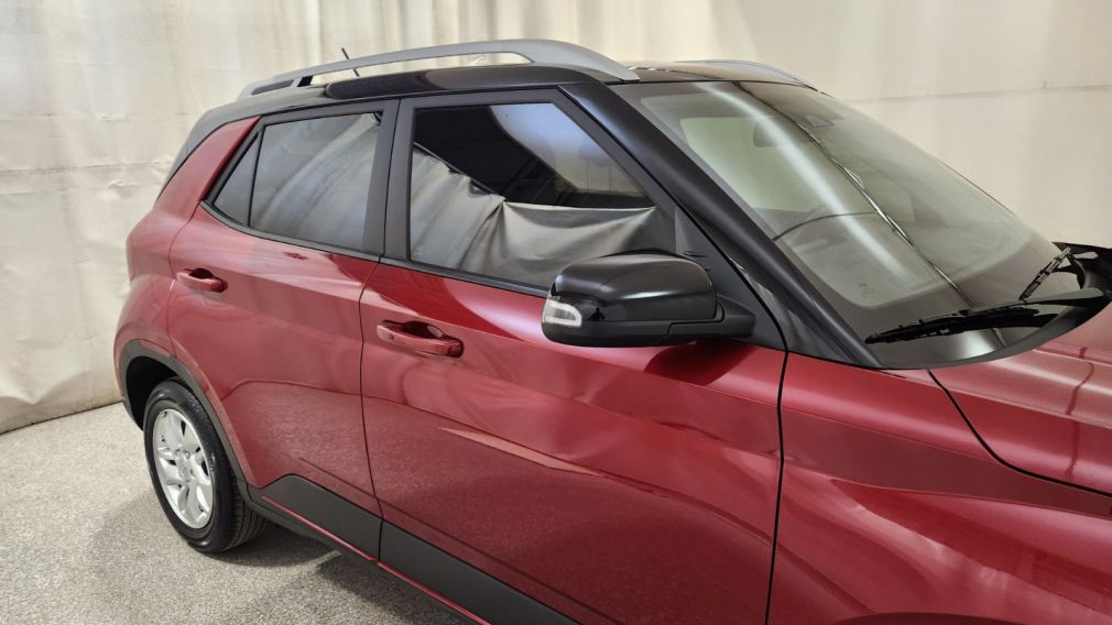 Hyundai Venue Preferred 2023 d&rsquo;occasion à vendre - 4