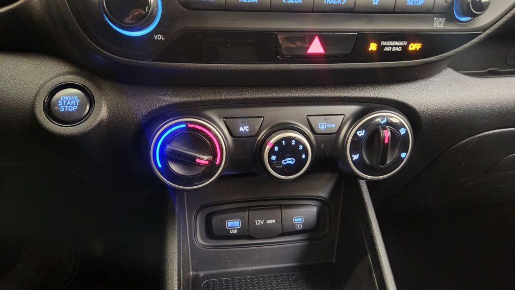 Hyundai Venue Preferred 2023 d&rsquo;occasion à vendre - 16