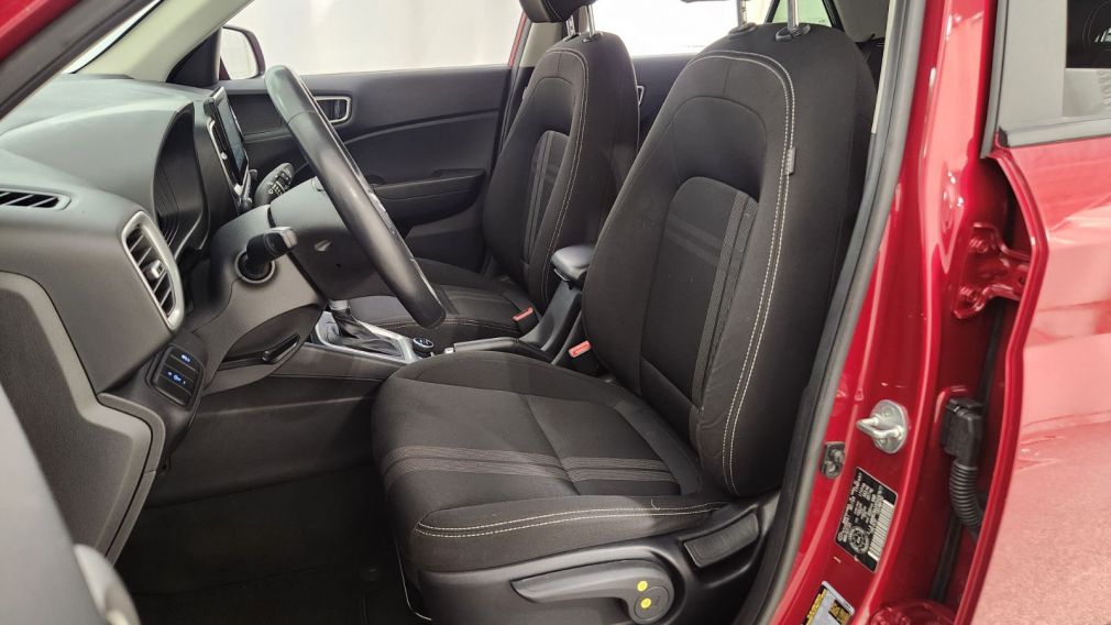 Hyundai Venue Preferred 2023 d&rsquo;occasion à vendre - 19