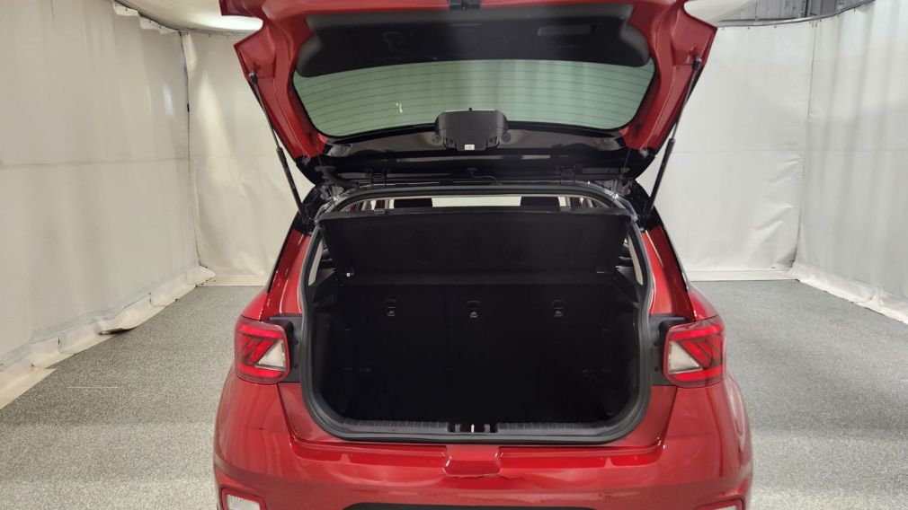 Hyundai Venue Preferred 2023 d&rsquo;occasion à vendre - 25