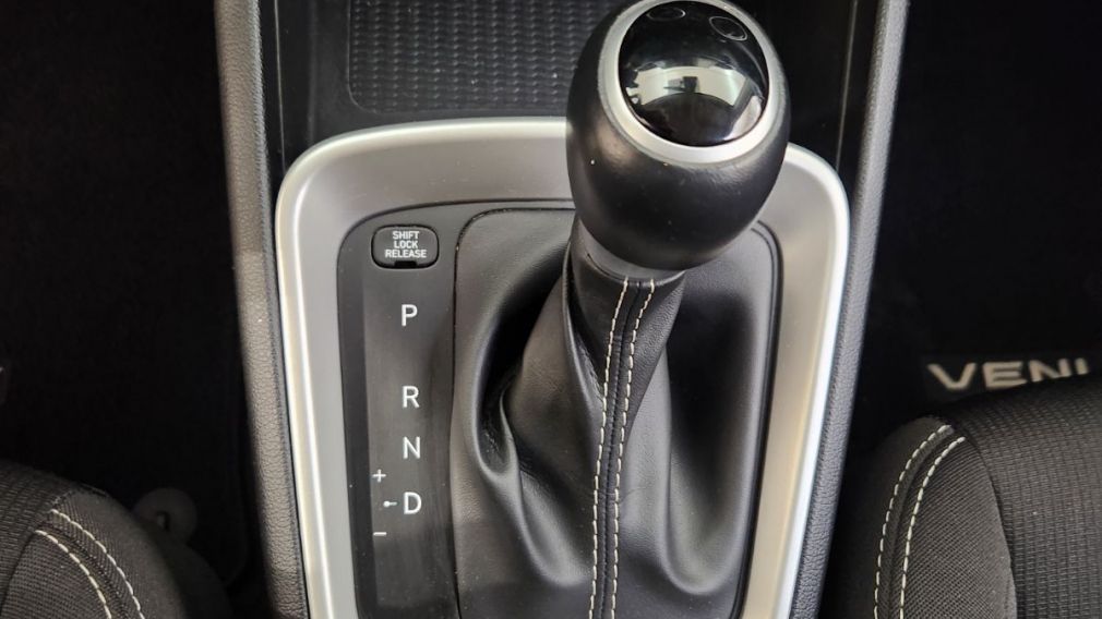 Hyundai Venue Preferred 2023 d&rsquo;occasion à vendre - 35