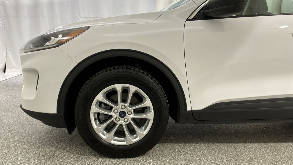 Ford Escape SE Hybrid 2022 d&rsquo;occasion à vendre - 9