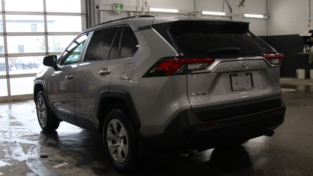 Toyota Rav 4 LE 2021 d&rsquo;occasion à vendre - 5