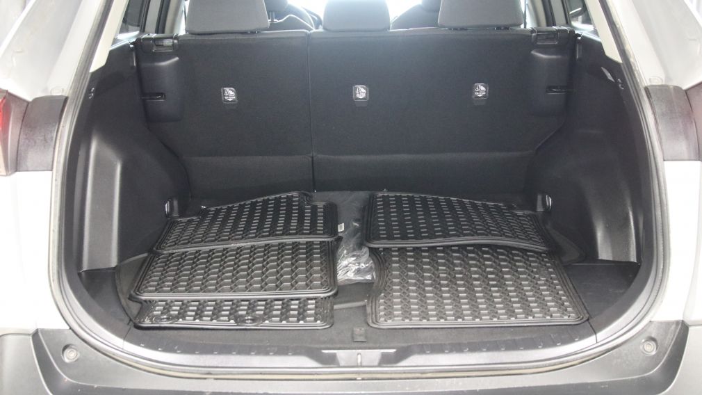 Toyota Rav 4 LE 2021 d&rsquo;occasion à vendre - 24