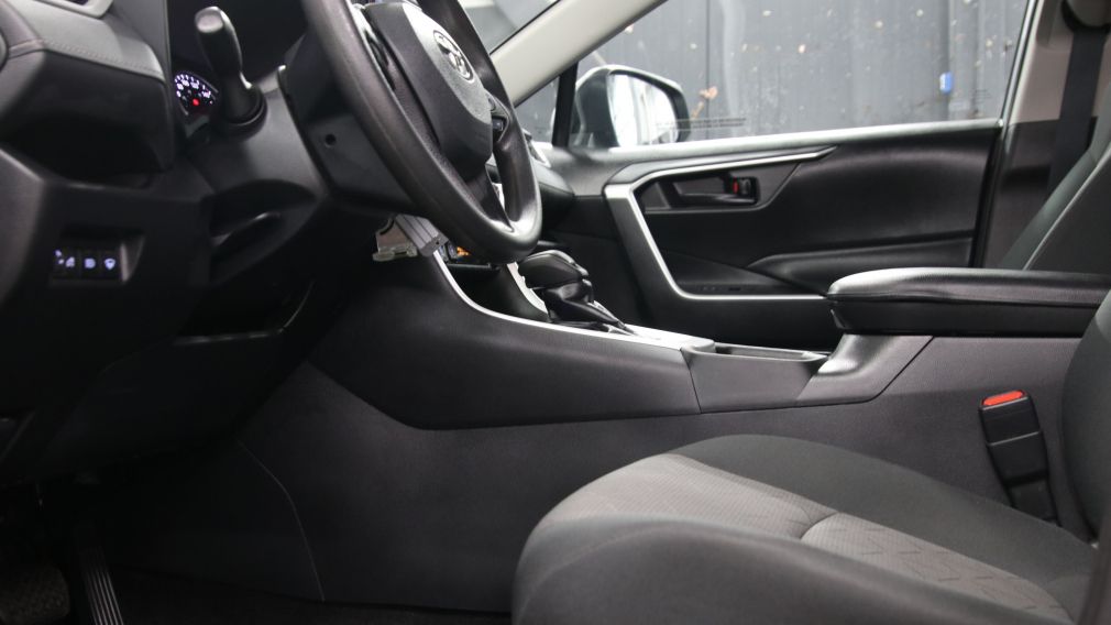 Toyota Rav 4 LE 2021 d&rsquo;occasion à vendre - 10