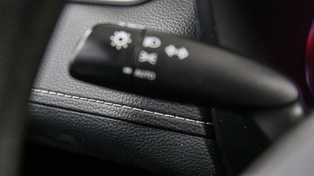 Toyota Rav 4 LE 2021 d&rsquo;occasion à vendre - 16