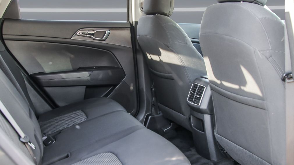 Kia Sportage LX 2023 d&rsquo;occasion à vendre - 25