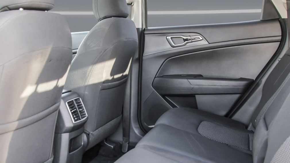 Kia Sportage LX 2023 d&rsquo;occasion à vendre - 24