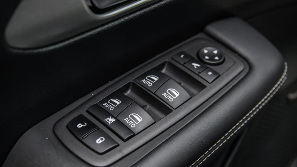 Chrysler Pacifica Limited 2023 d&rsquo;occasion à vendre - 9