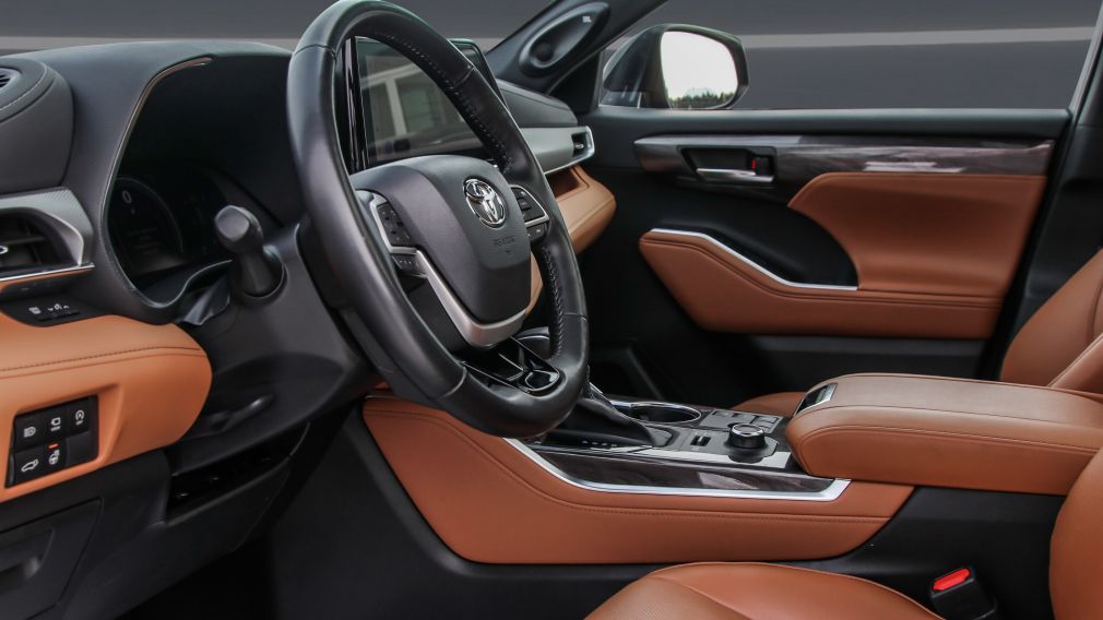 Toyota Highlander Limited 2023 d&rsquo;occasion à vendre - 9