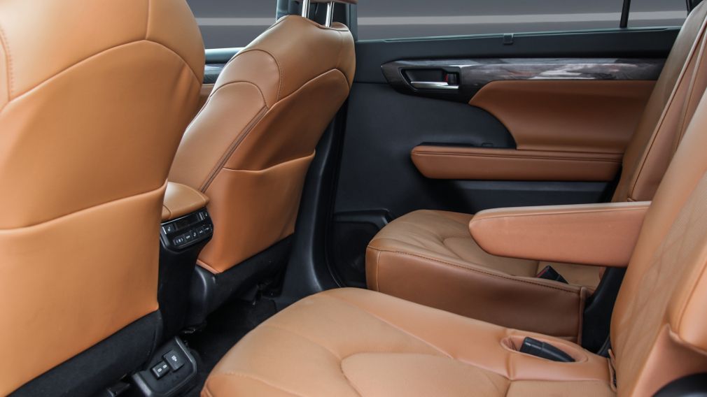 Toyota Highlander Limited 2023 d&rsquo;occasion à vendre - 24