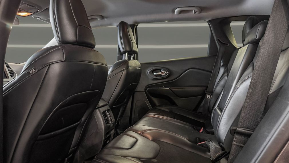 Jeep Cherokee Trailhawk 2020 d&rsquo;occasion à vendre - 26