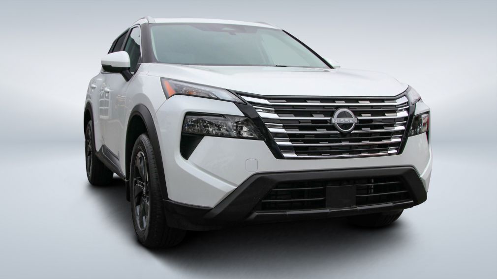 Nissan Rogue SV Moonroof