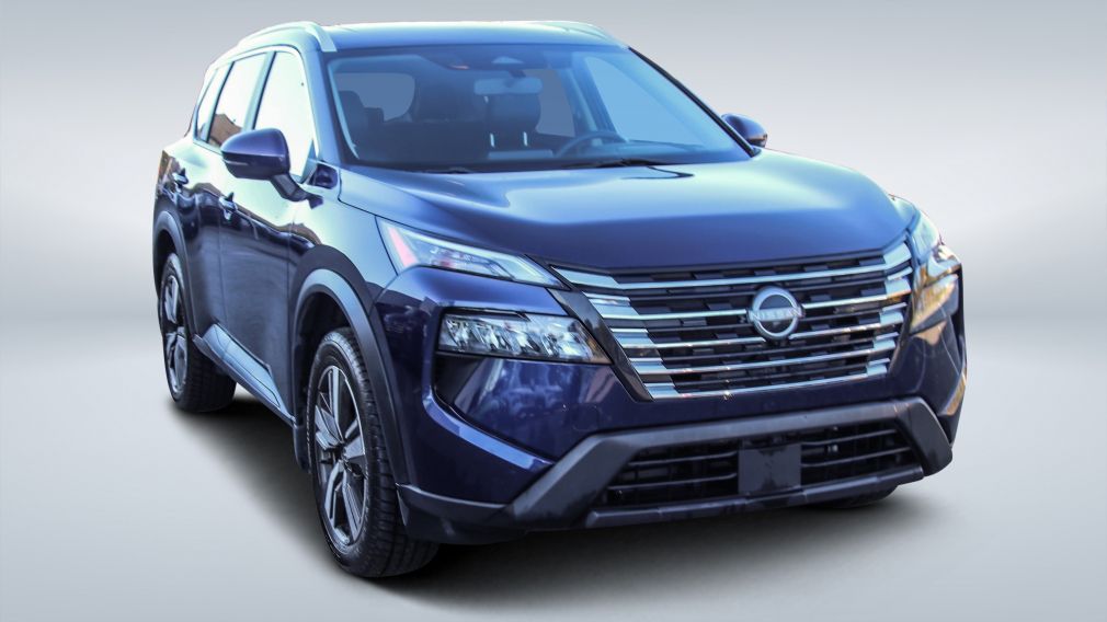 Nissan Rogue SV Moonroof